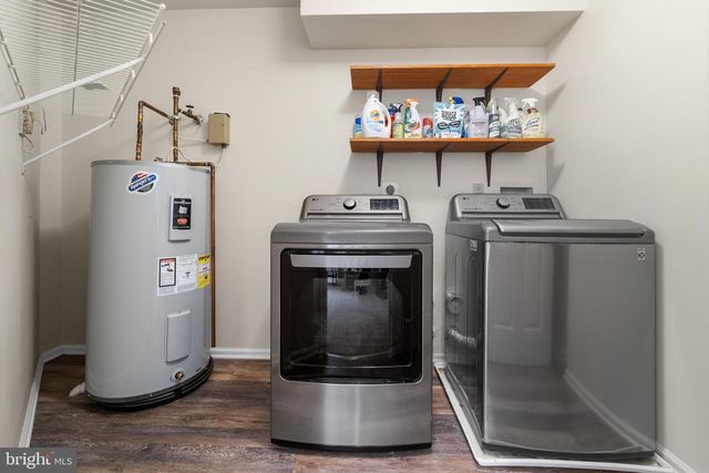 938 CHANTICLEER DR, Cherry Hill, NJ 08003