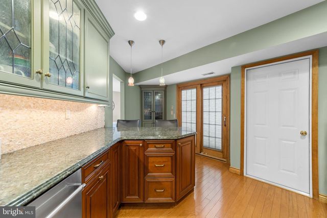 938 CHANTICLEER DR, Cherry Hill, NJ 08003