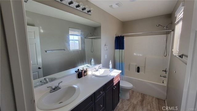 846 Santona, Perris, CA 92571