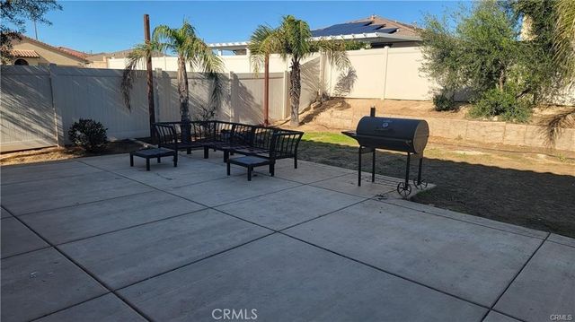 846 Santona, Perris, CA 92571