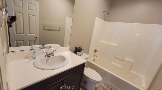 846 Santona, Perris, CA 92571