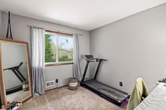 2000 75th Avenue N, Brooklyn Park, MN 55444
