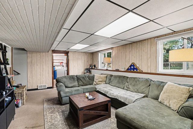 2000 75th Avenue N, Brooklyn Park, MN 55444