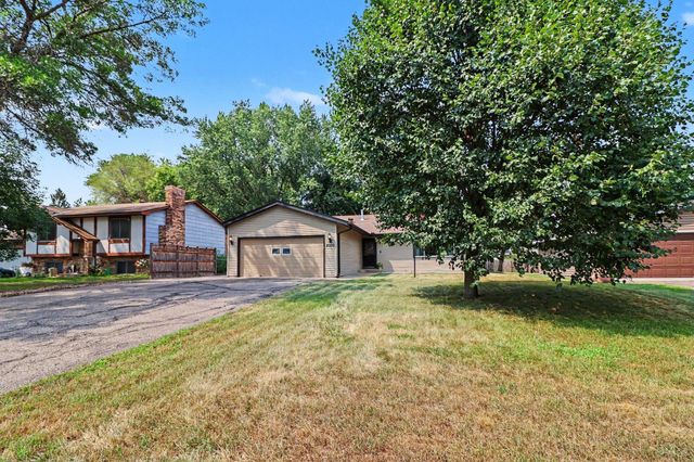 2000 75th Avenue N, Brooklyn Park, MN 55444