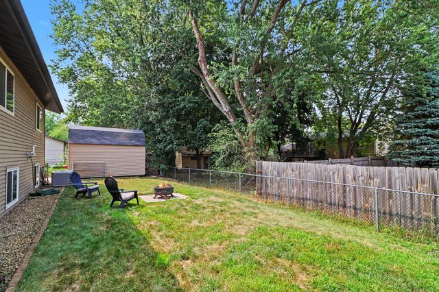 2000 75th Avenue N, Brooklyn Park, MN 55444