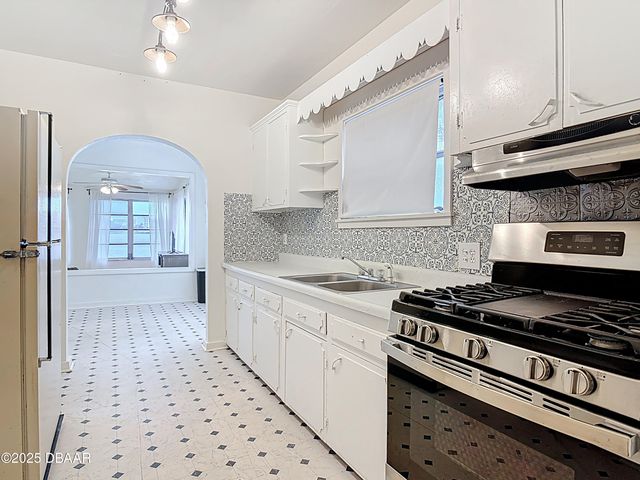 255 Lexington Drive, Daytona Beach, FL 32114