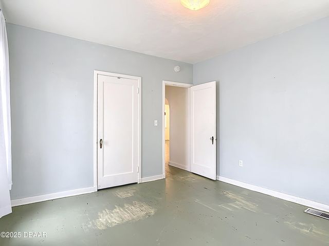 255 Lexington Drive, Daytona Beach, FL 32114