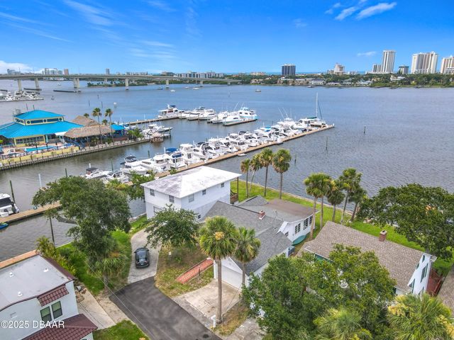 255 Lexington Drive, Daytona Beach, FL 32114