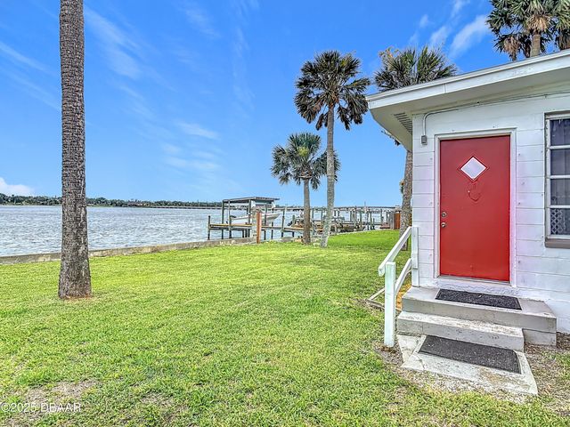255 Lexington Drive, Daytona Beach, FL 32114