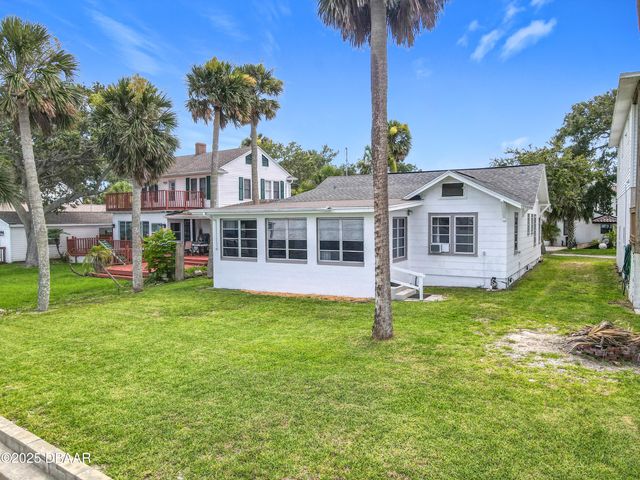 255 Lexington Drive, Daytona Beach, FL 32114