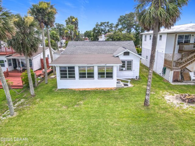 255 Lexington Drive, Daytona Beach, FL 32114