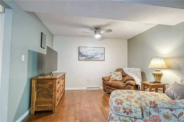 127 Fairway Landings Dr, Cecil, PA 15317