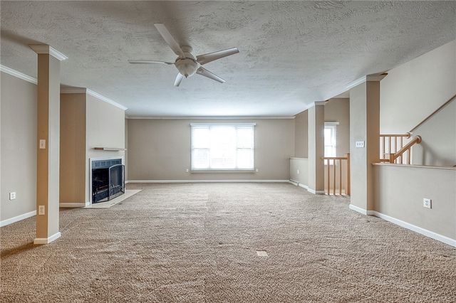 127 Fairway Landings Dr, Cecil, PA 15317