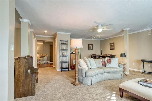 127 Fairway Landings Dr, Cecil, PA 15317