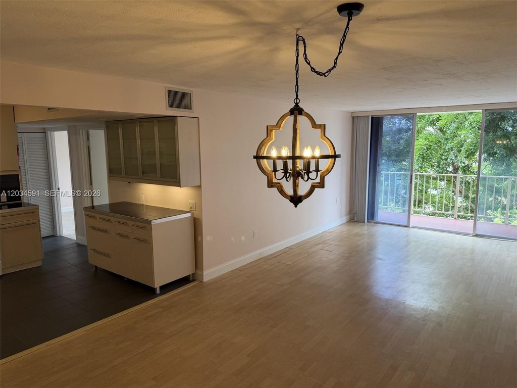 13120 SW 92nd Ave B-404, Miami, FL 33176
