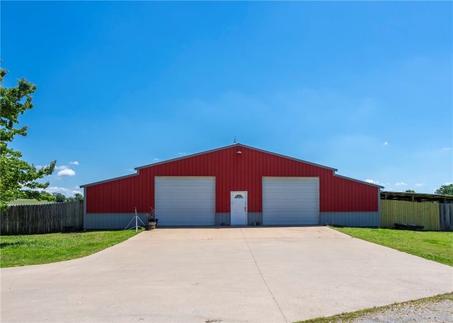 17444 Highway 16, Siloam Springs, AR 72761