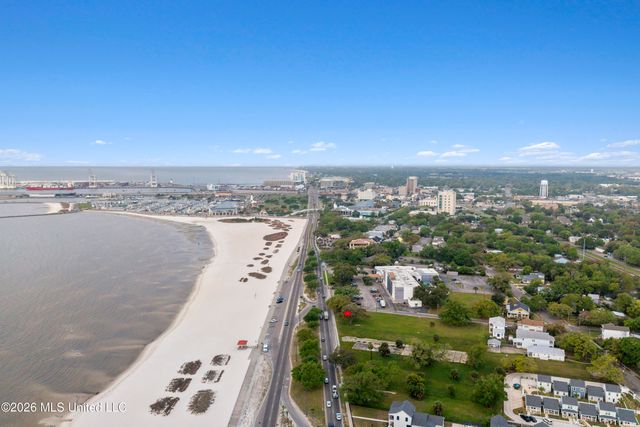 1542 Beach Drive, Gulfport, MS 39507