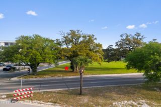 1542 Beach Drive, Gulfport, MS 39507