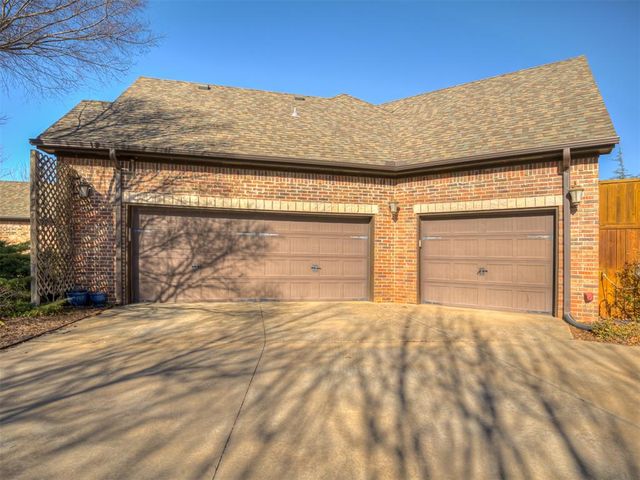 3301 Santa Rosa Court, Norman, OK 73071