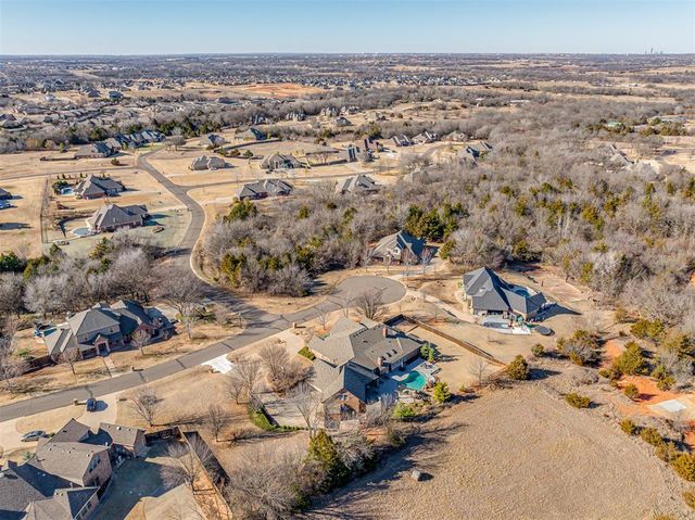 3301 Santa Rosa Court, Norman, OK 73071