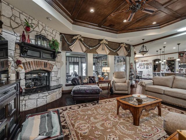 3301 Santa Rosa Court, Norman, OK 73071