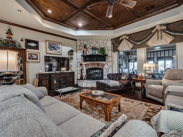 3301 Santa Rosa Court, Norman, OK 73071