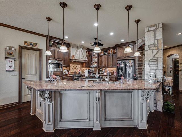 3301 Santa Rosa Court, Norman, OK 73071