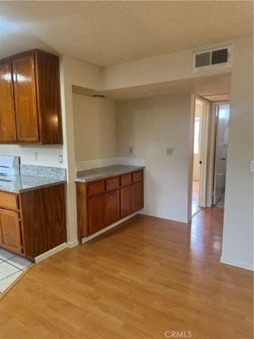 122 Olive 5, Glendale, CA 91206