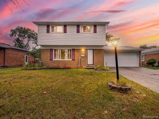 22849 Montclair Street, Farmington Hills, MI 48336