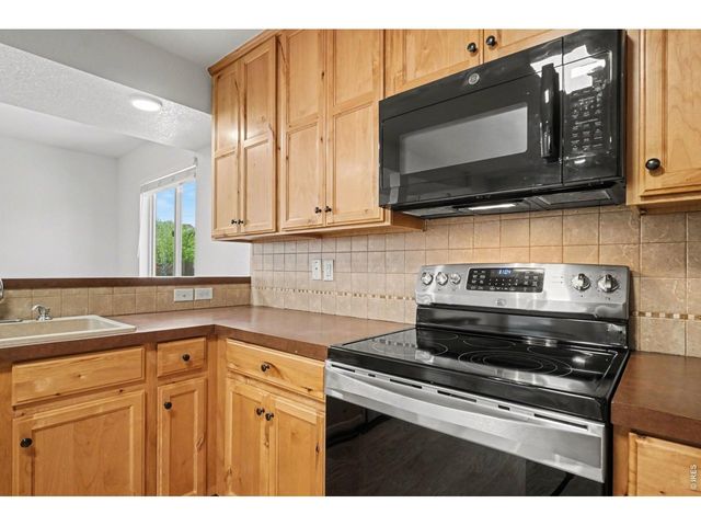 3413 Hewitt St, Loveland, CO 80538