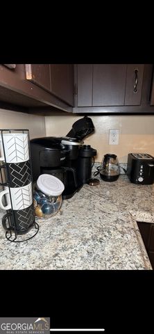 1304 Old Countryside w Circle, Stone Mountain, GA 30083