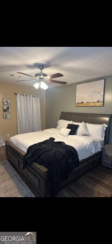 1304 Old Countryside w Circle, Stone Mountain, GA 30083