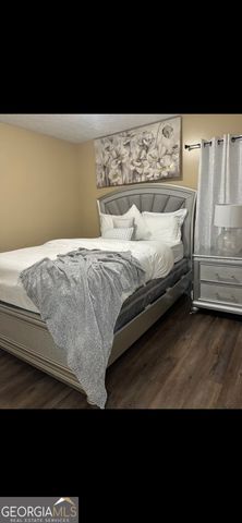 1304 Old Countryside w Circle, Stone Mountain, GA 30083