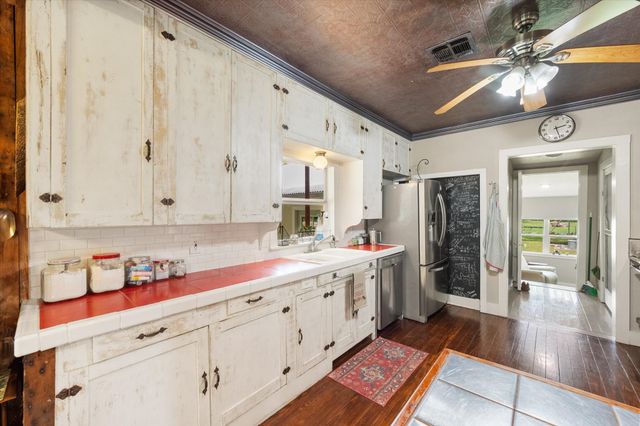 1101 S 37th Street, Corsicana, TX 75110
