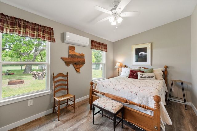 1101 S 37th Street, Corsicana, TX 75110