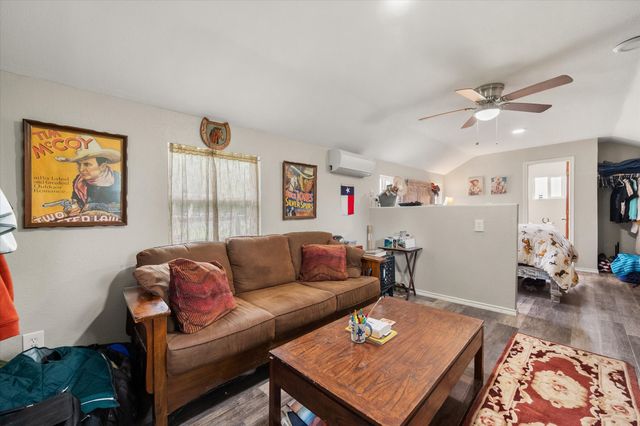 1101 S 37th Street, Corsicana, TX 75110