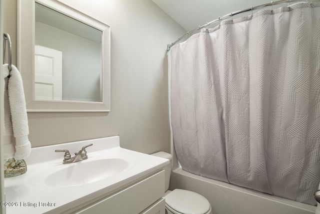 131 Flushing Meadows Dr, Rineyville, KY 40162