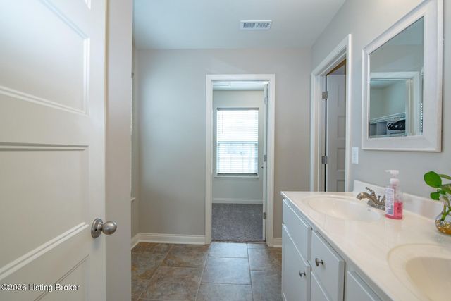 131 Flushing Meadows Dr, Rineyville, KY 40162