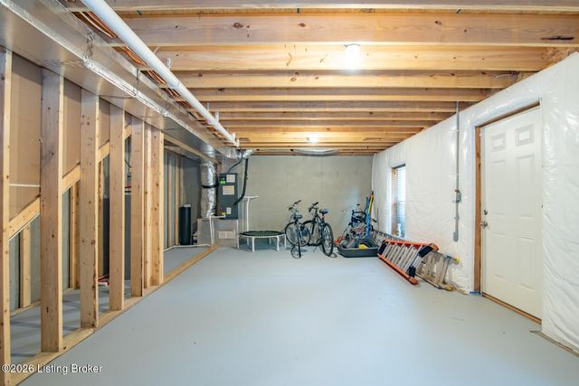 131 Flushing Meadows Dr, Rineyville, KY 40162