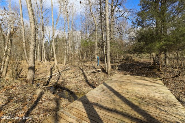 131 Flushing Meadows Dr, Rineyville, KY 40162