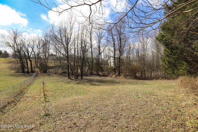 131 Flushing Meadows Dr, Rineyville, KY 40162