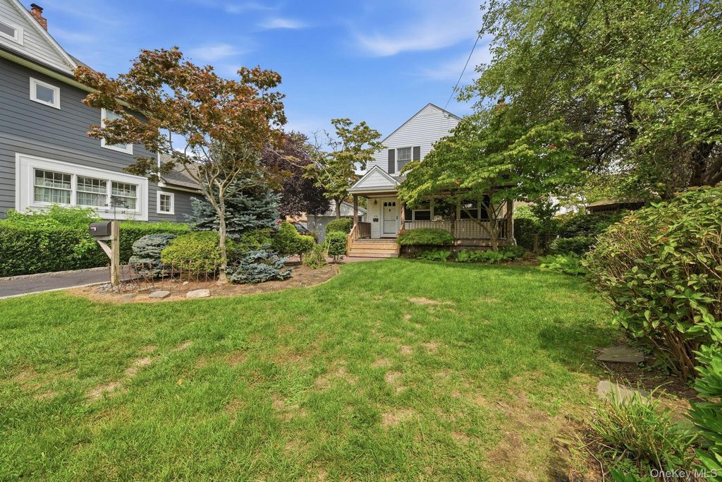 496 Windsor Place, Oceanside, NY 11572 — photo 2