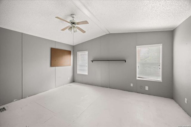 313 N WALNUT WAY, Boerne, TX 78006