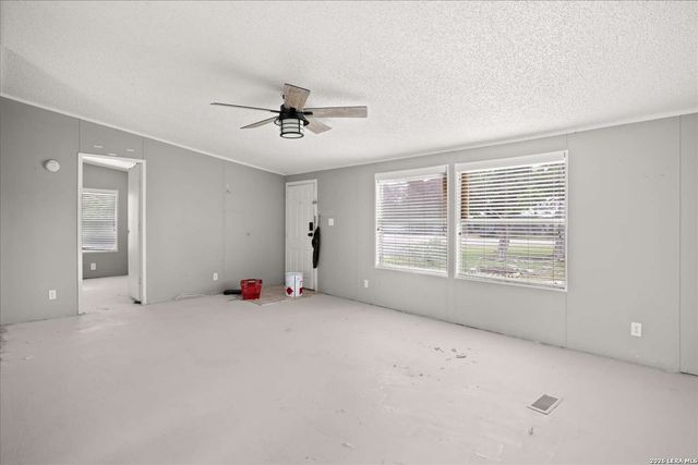 313 N WALNUT WAY, Boerne, TX 78006