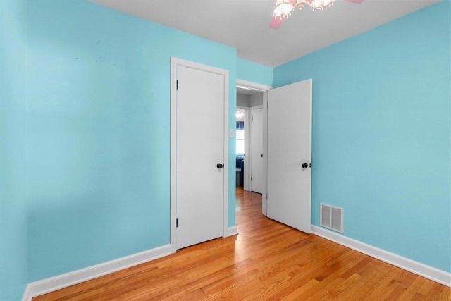 1253 MARIAN LANE, Green Bay, WI 54304