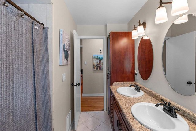 1253 MARIAN LANE, Green Bay, WI 54304
