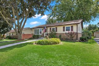 539 W Rose Avenue, Addison, IL 60101