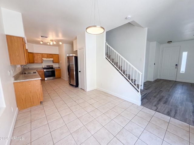 800 S BEDFORD Drive, Chandler, AZ 85225