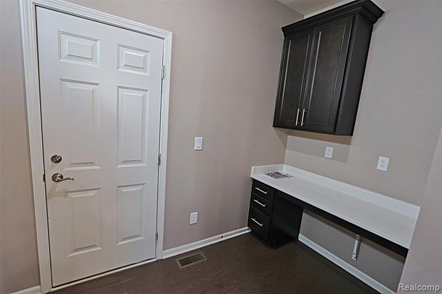 795 Ford Mill Drive, Saline, MI 48176