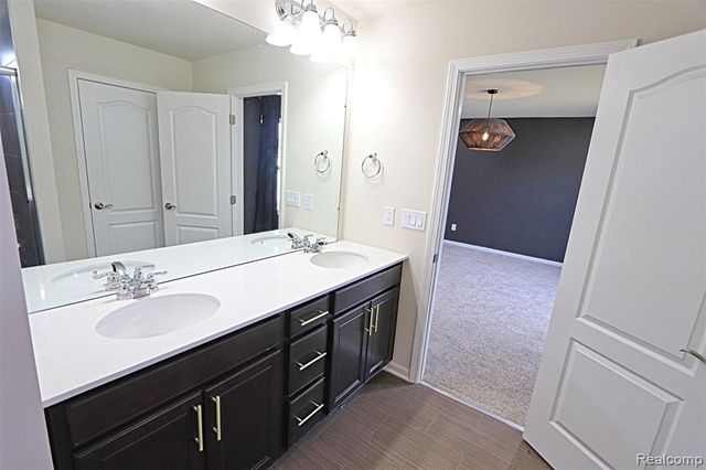 795 Ford Mill Drive, Saline, MI 48176